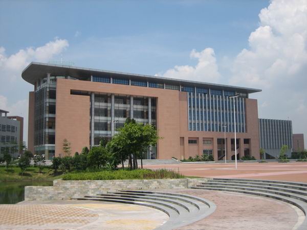 廣州大學城廣東外語外貿大學圖書館.jpg